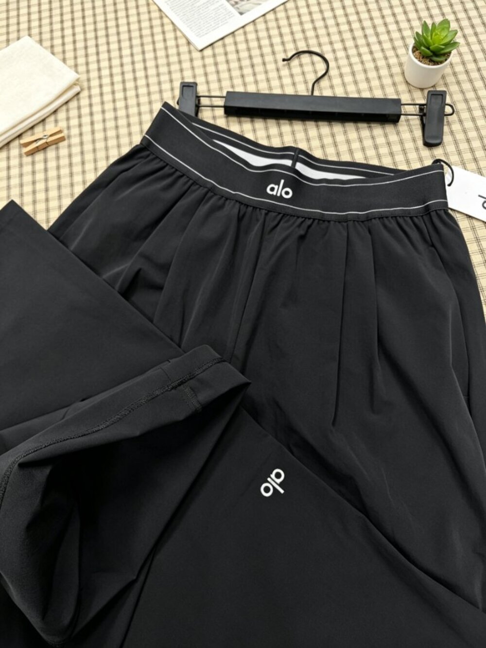 🏇NWT ALO Yoga Suit Up Trouser Black Wide Leg✨Regular 30" Inseam - Picture 5 of 9